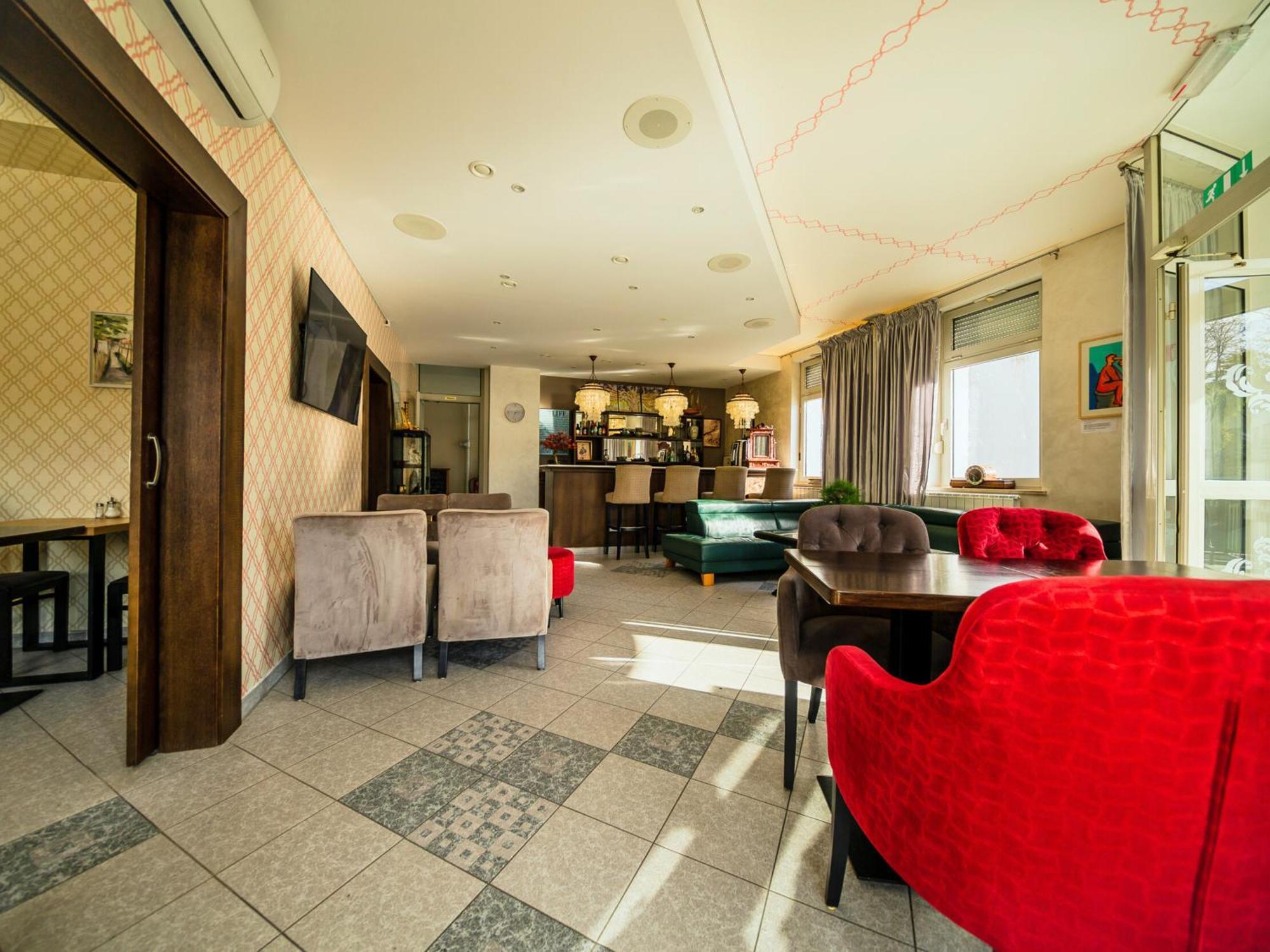 Hotel Maj Inn Moravske-Toplice Exteriör bild